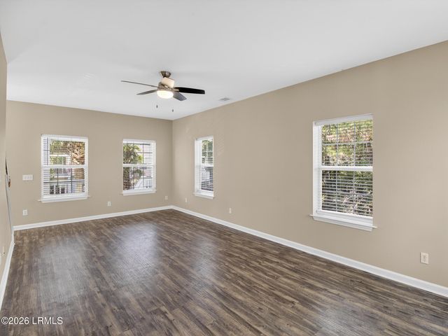 15 Pine Burr Road # 18, Hilton Head Island, SC 29926