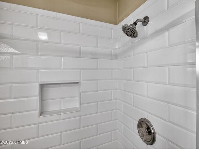 15 Pine Burr Road # 18, Hilton Head Island, SC 29926