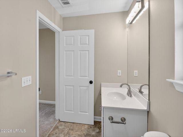 15 Pine Burr Road # 18, Hilton Head Island, SC 29926