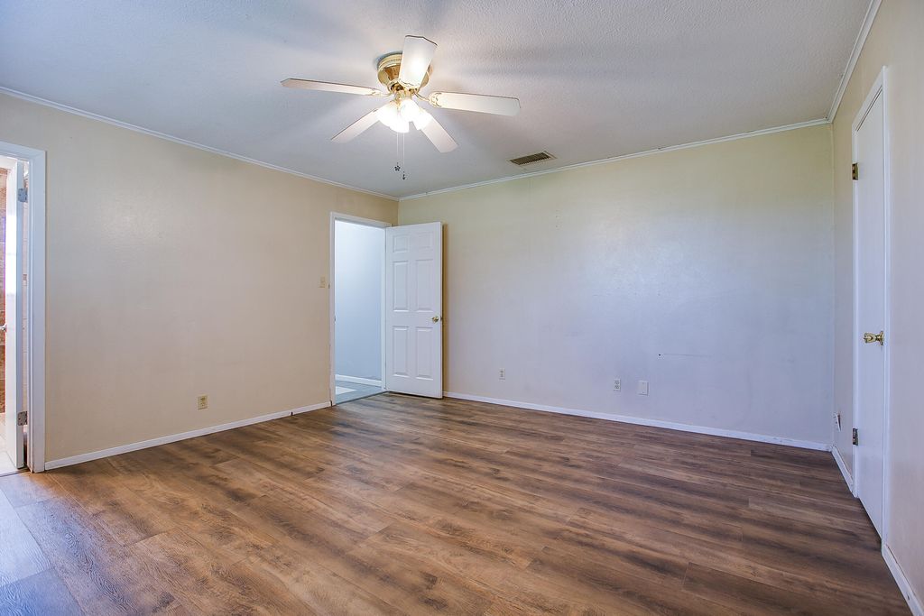 Image 13 of property listing at 7454 Canna Street, San Angelo, TX 76901