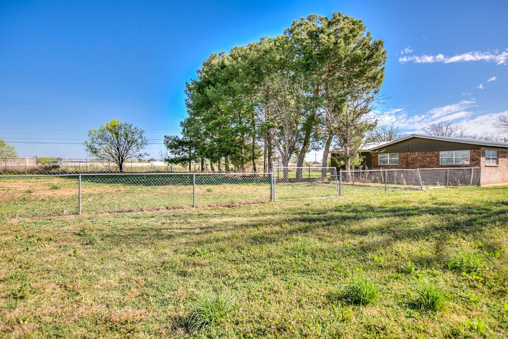 Image 31 of property listing at 7454 Canna Street, San Angelo, TX 76901