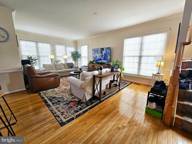 43442 KATLING SQ, Chantilly, VA 20152