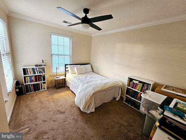 43442 KATLING SQ, Chantilly, VA 20152