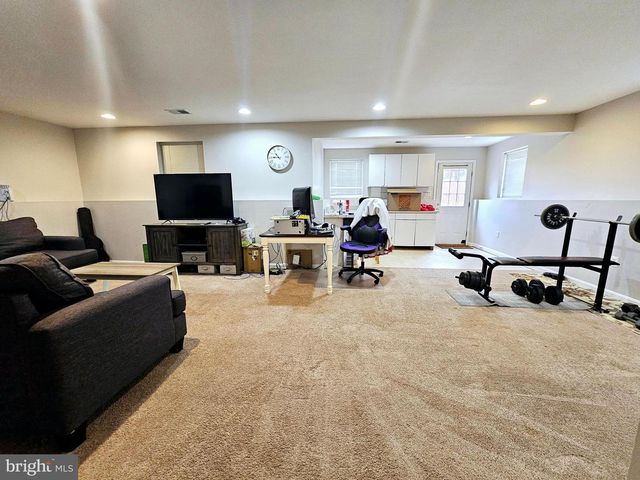 43442 KATLING SQ, Chantilly, VA 20152