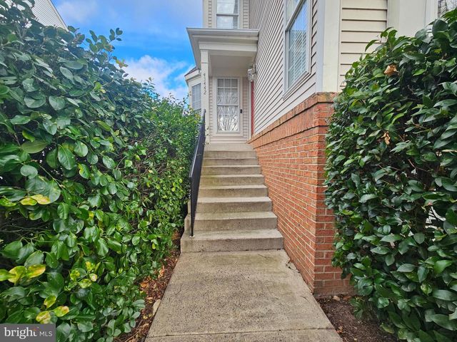 43442 KATLING SQ, Chantilly, VA 20152