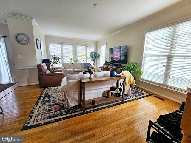 43442 KATLING SQ, Chantilly, VA 20152