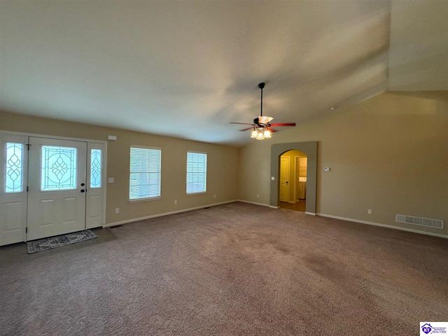 116 Vineland Parkway, Vine Grove, KY 40175
