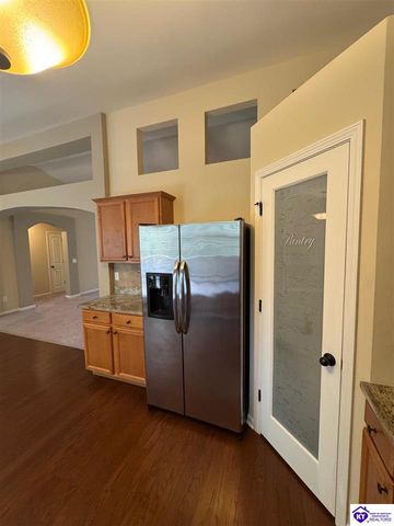 116 Vineland Parkway, Vine Grove, KY 40175