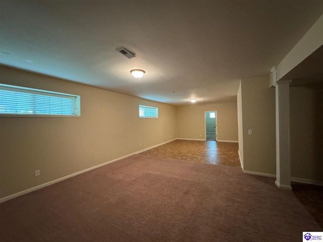 116 Vineland Parkway, Vine Grove, KY 40175