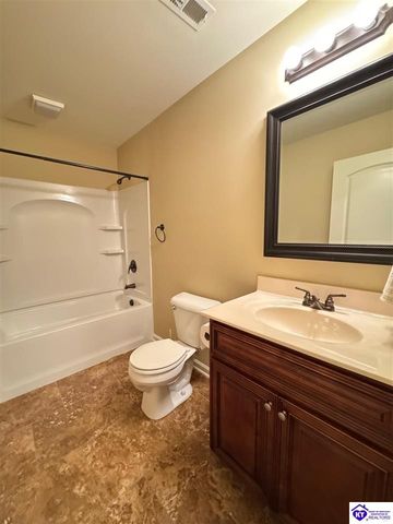 116 Vineland Parkway, Vine Grove, KY 40175