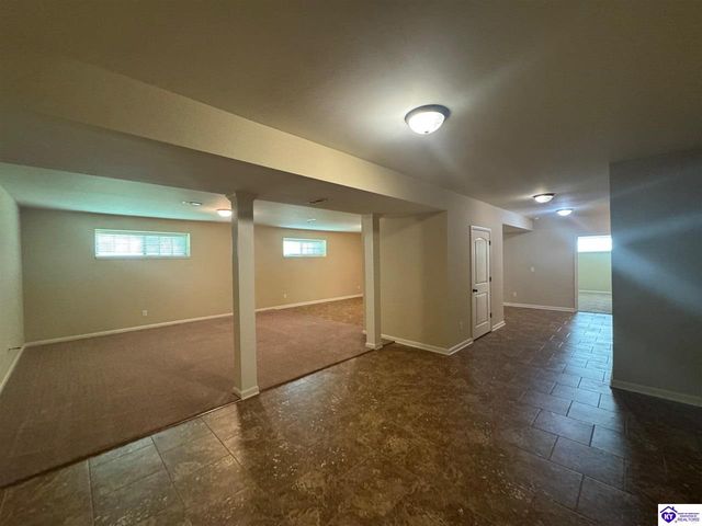116 Vineland Parkway, Vine Grove, KY 40175
