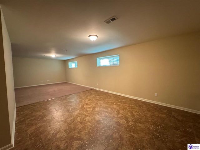 116 Vineland Parkway, Vine Grove, KY 40175