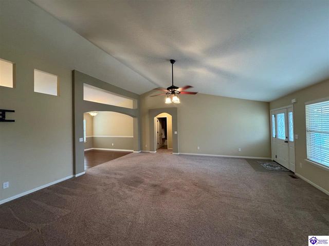 116 Vineland Parkway, Vine Grove, KY 40175