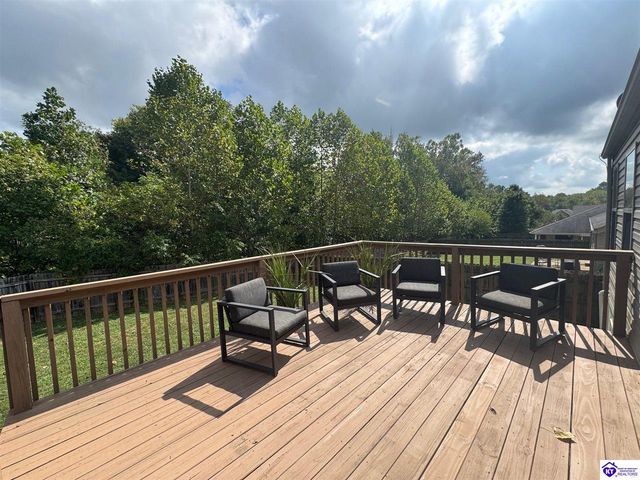 116 Vineland Parkway, Vine Grove, KY 40175