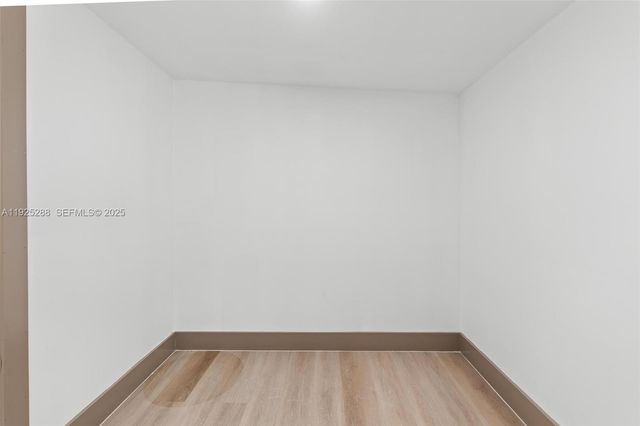 1453 NW 56th St, Miami, FL 33142