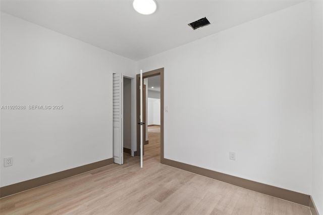 1453 NW 56th St, Miami, FL 33142