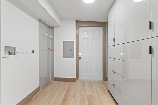 1453 NW 56th St, Miami, FL 33142