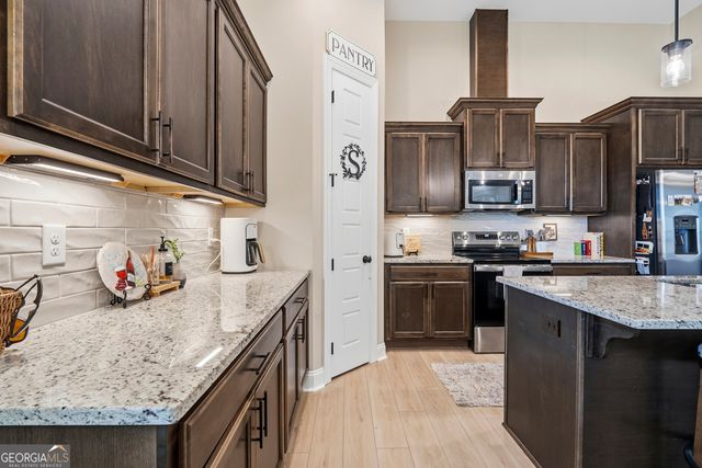 403 Cannon Point Drive, Bonaire, GA 31005