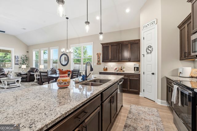 403 Cannon Point Drive, Bonaire, GA 31005