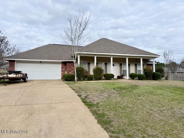 604 Madeline Cove, Florence, MS 39073