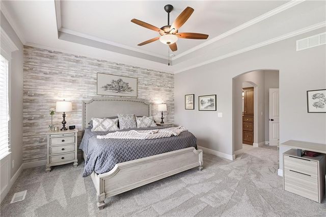 16324 S Twilight Lane, Olathe, KS 66062