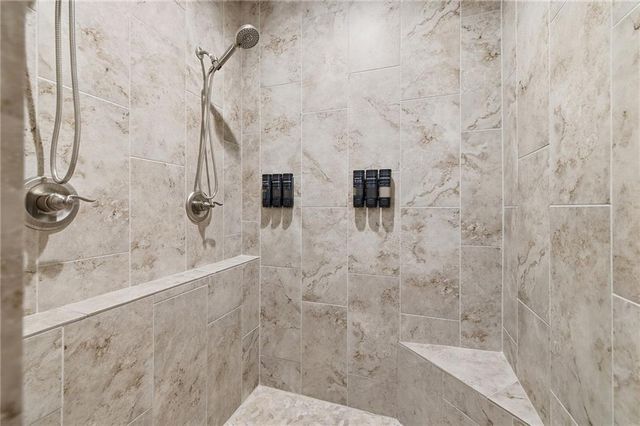 16324 S Twilight Lane, Olathe, KS 66062