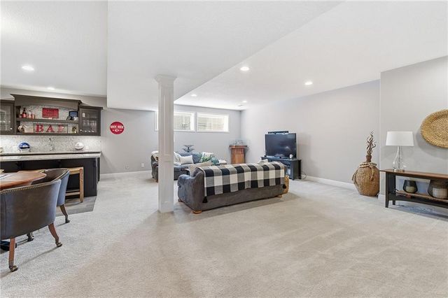 16324 S Twilight Lane, Olathe, KS 66062