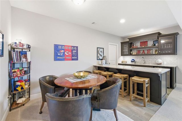 16324 S Twilight Lane, Olathe, KS 66062