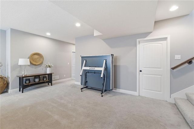 16324 S Twilight Lane, Olathe, KS 66062