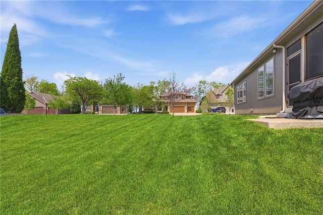 16324 S Twilight Lane, Olathe, KS 66062