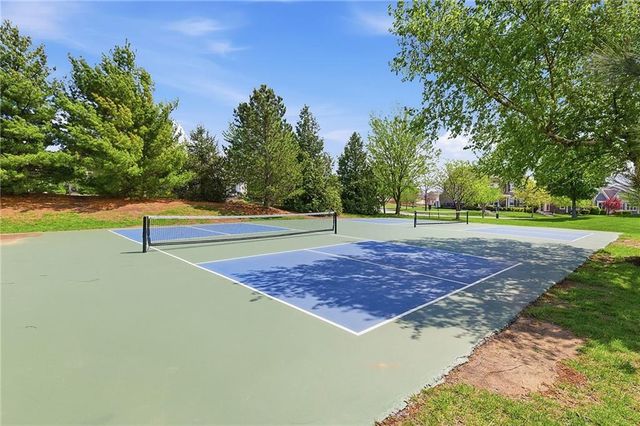 16324 S Twilight Lane, Olathe, KS 66062
