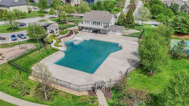 16324 S Twilight Lane, Olathe, KS 66062