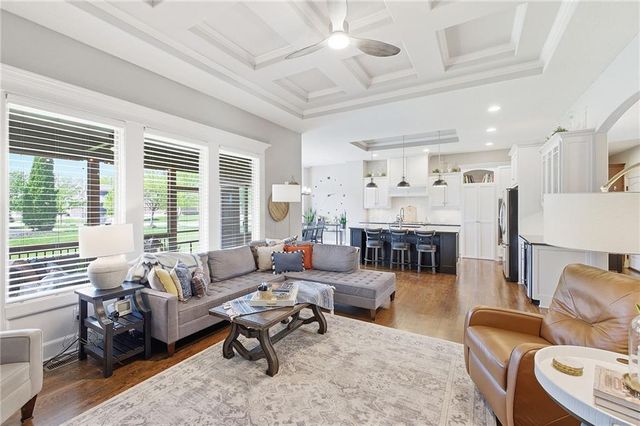16324 S Twilight Lane, Olathe, KS 66062
