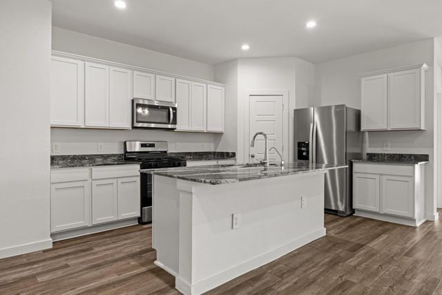 8611 Swenson Lane, Rosharon, TX 77583