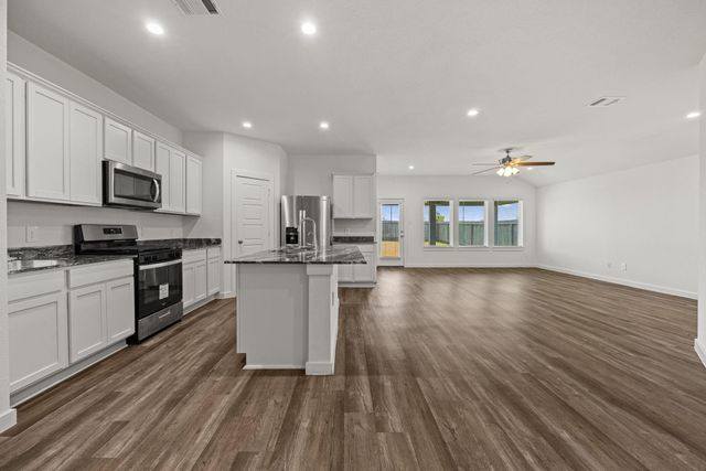 8611 Swenson Lane, Rosharon, TX 77583