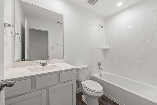 8611 Swenson Lane, Rosharon, TX 77583