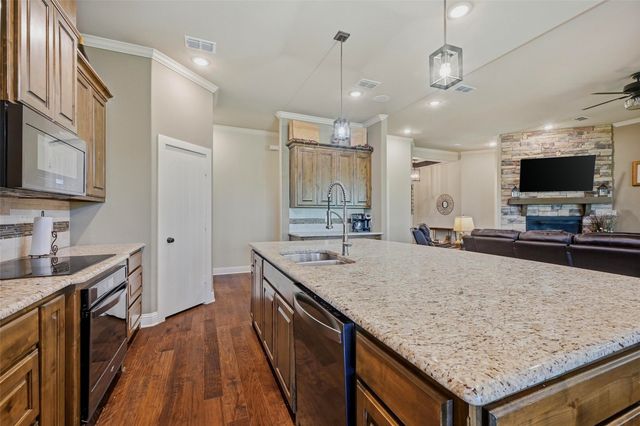 56 Turtle Point Lane, Gordonville, TX 76245