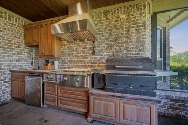 56 Turtle Point Lane, Gordonville, TX 76245