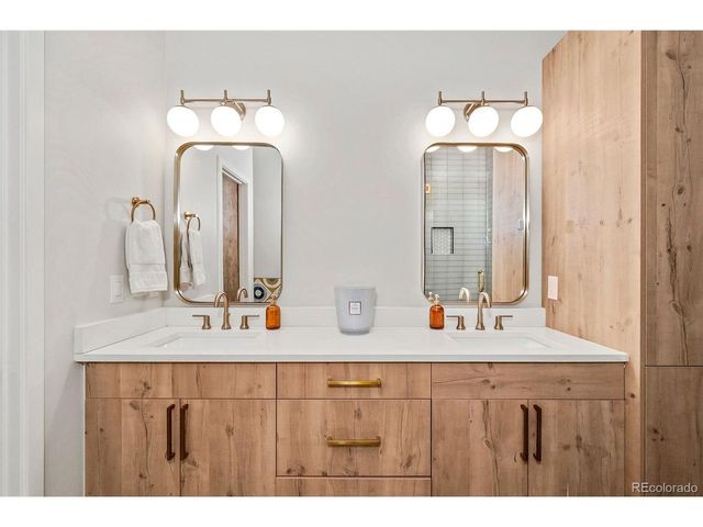 1585 S Elm St, Denver, CO 80222