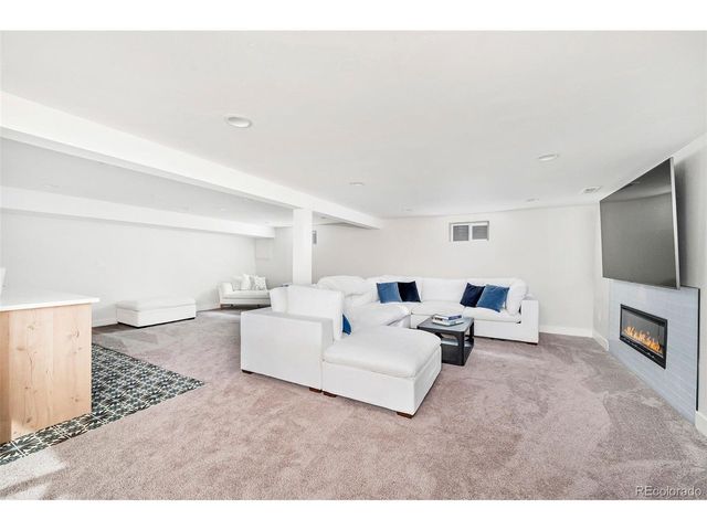 1585 S Elm St, Denver, CO 80222