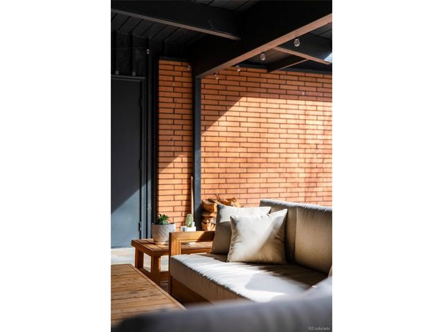 1585 S Elm St, Denver, CO 80222