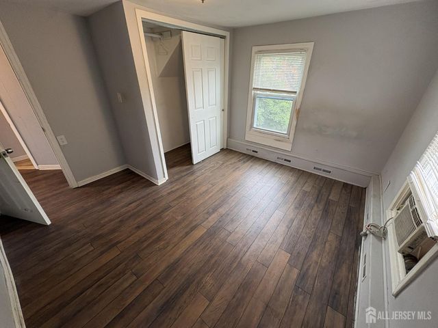 52 Dane Street, Sayreville, NJ 08872