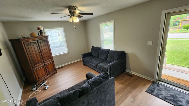 1007 Edmondson Avenue, Tarboro, NC 27886