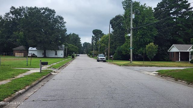 1007 Edmondson Avenue, Tarboro, NC 27886