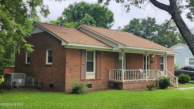 1007 Edmondson Avenue, Tarboro, NC 27886