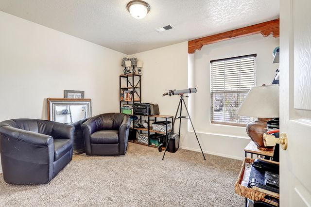 7067 Clark Hills Drive NE, Rio Rancho, NM 87144