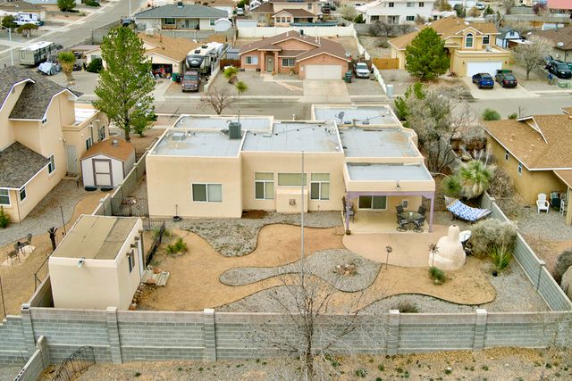 7067 Clark Hills Drive NE, Rio Rancho, NM 87144