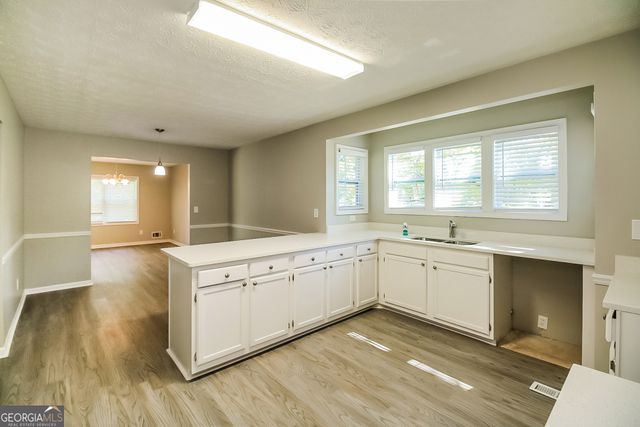 100 Smokemont Drive, Fayetteville, GA 30214