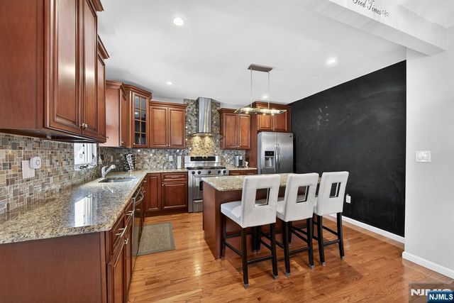 520 Prospect Place, Lyndhurst, NJ 07071