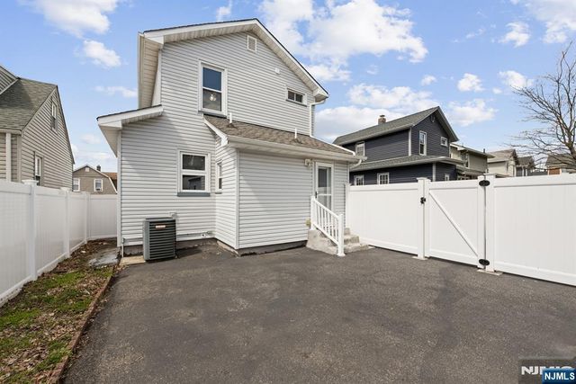 520 Prospect Place, Lyndhurst, NJ 07071